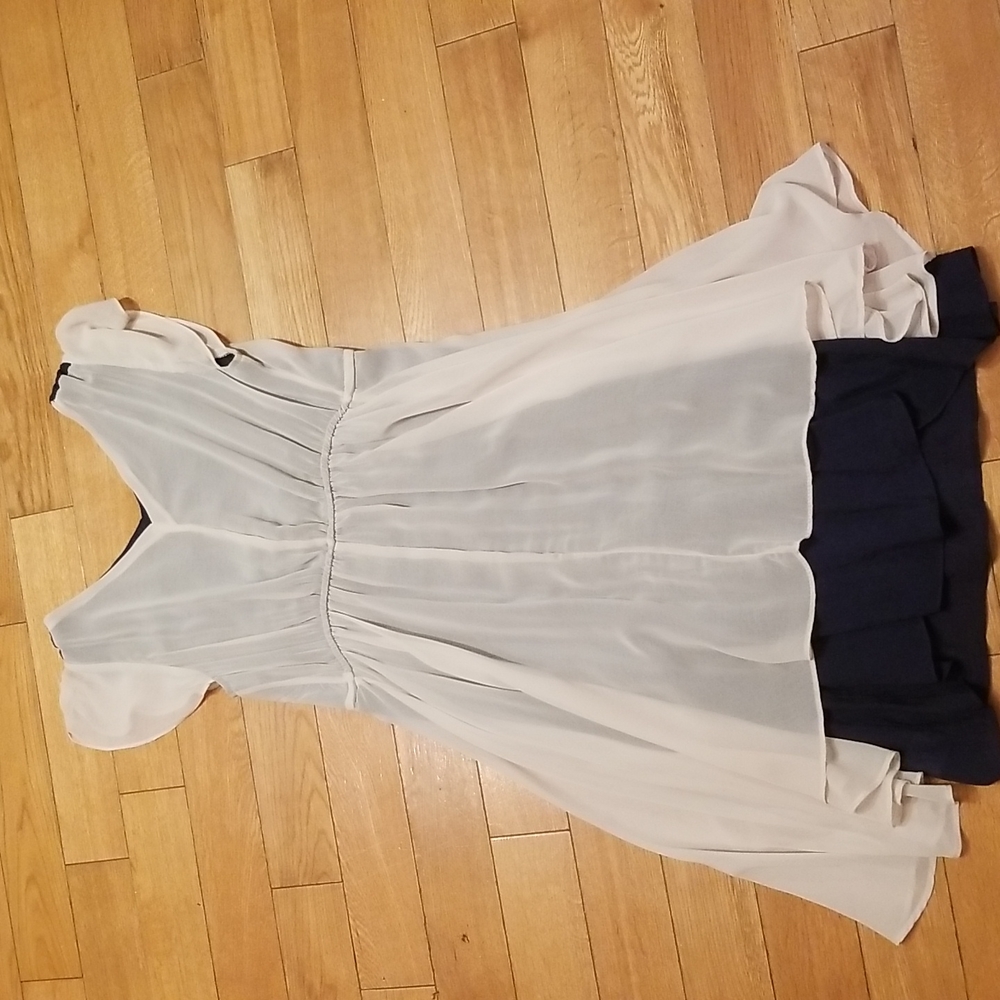 Dress - Picture 4 of 4